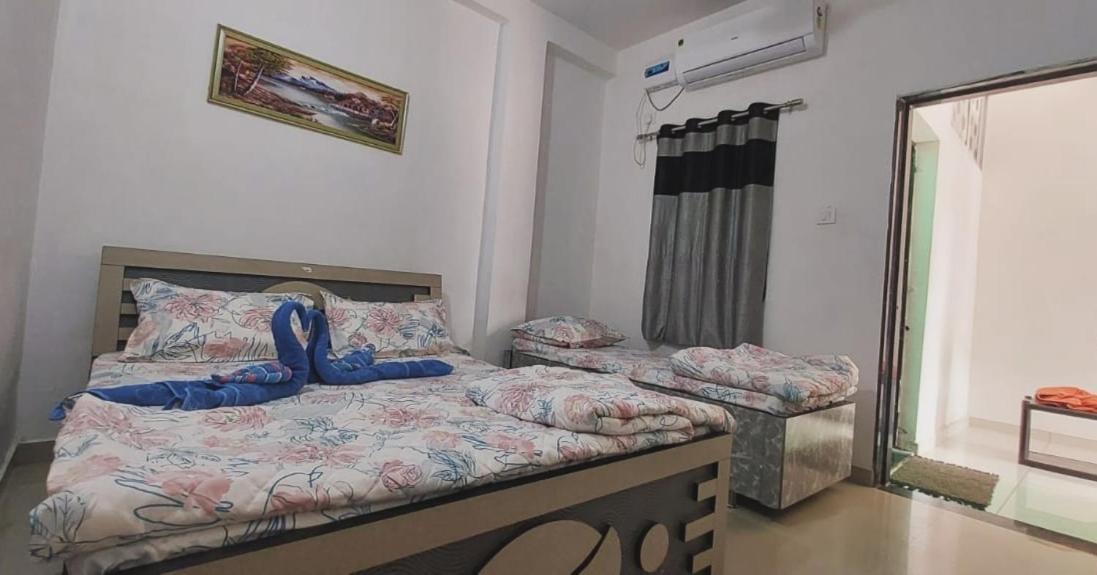 Jai Swaminarayan Delux Homestay Garudeshwar Exteriör bild