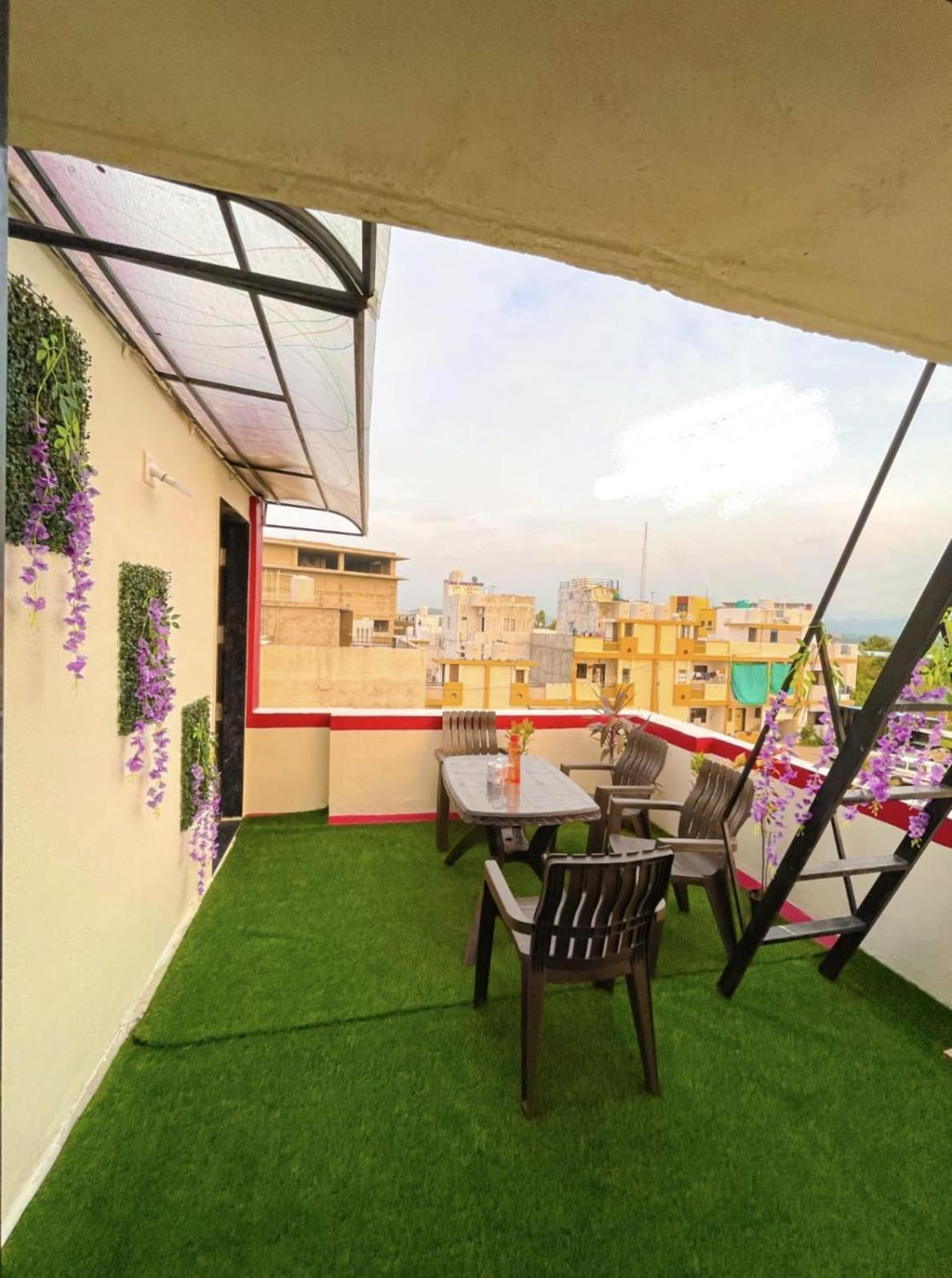 Jai Swaminarayan Delux Homestay Garudeshwar Exteriör bild