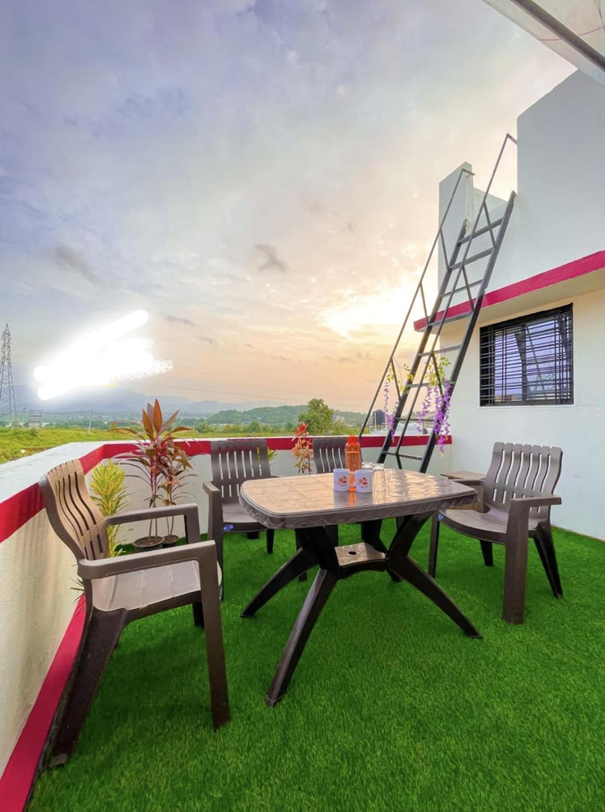 Jai Swaminarayan Delux Homestay Garudeshwar Exteriör bild